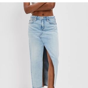 American Eagle denim Midi Skirt. NWT